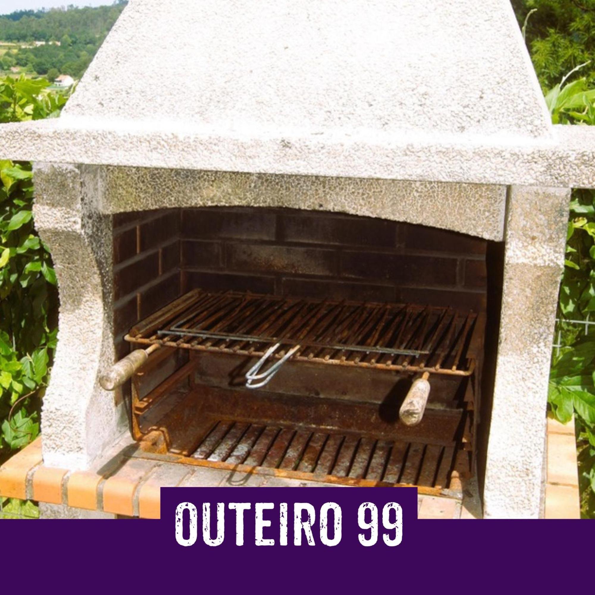 Casa Outeiro 99 *